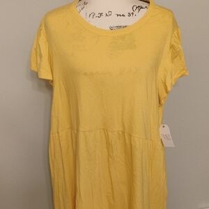 Time and Tru Yellow Short Sleeve Top